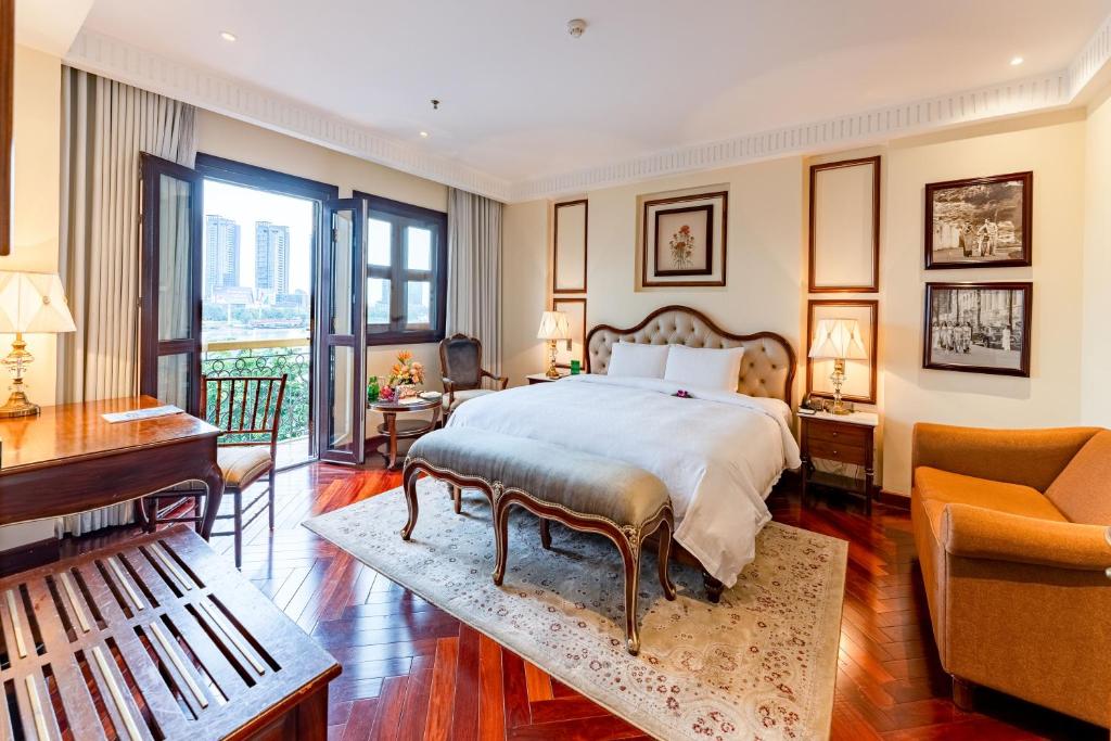 khách sạn gần Nguyễn Huệ